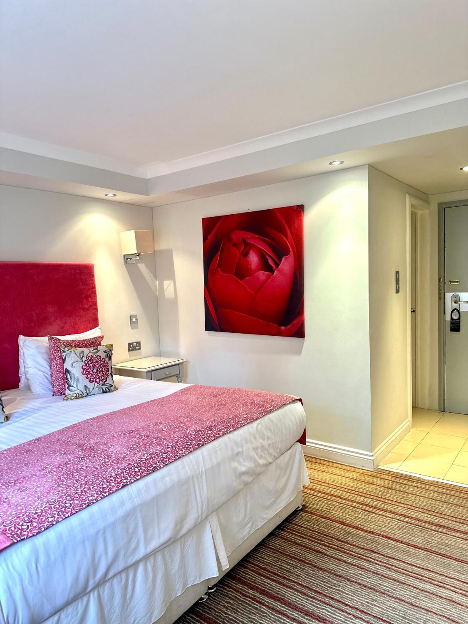 The Casa Hotel, Sure Hotel Collection By Best Western Yateley Esterno foto