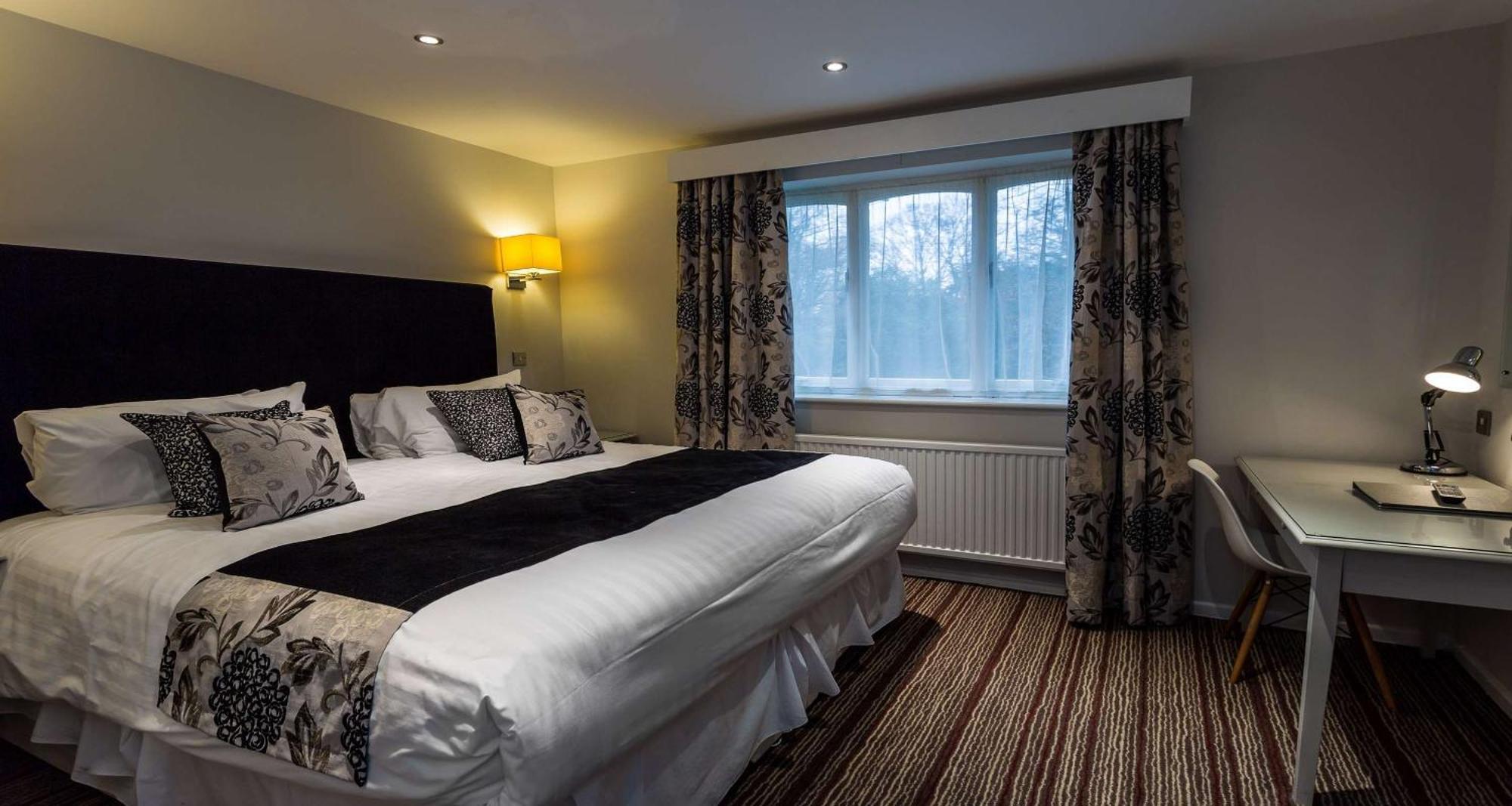 The Casa Hotel, Sure Hotel Collection By Best Western Yateley Esterno foto
